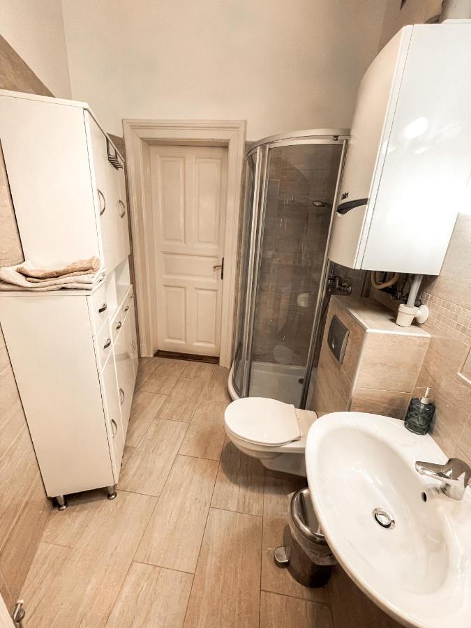 Apartment Boho Central Buda Close To Gellert Thermal Bath Budapest