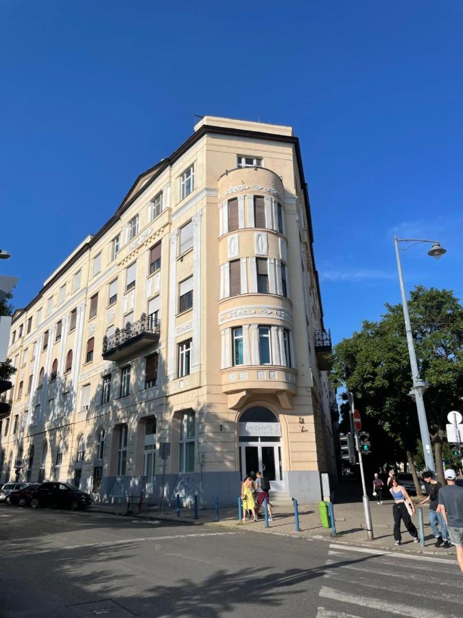 Boho Central Buda Close To Gellert Thermal Bath Apartment Budapest